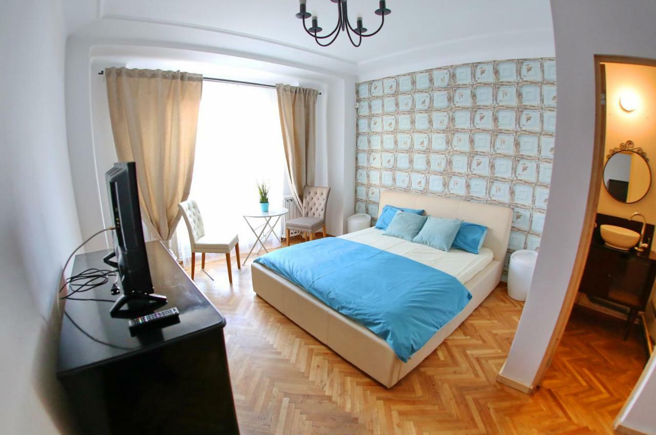 Color Apartments Blanari Street Bukarest Exterior foto