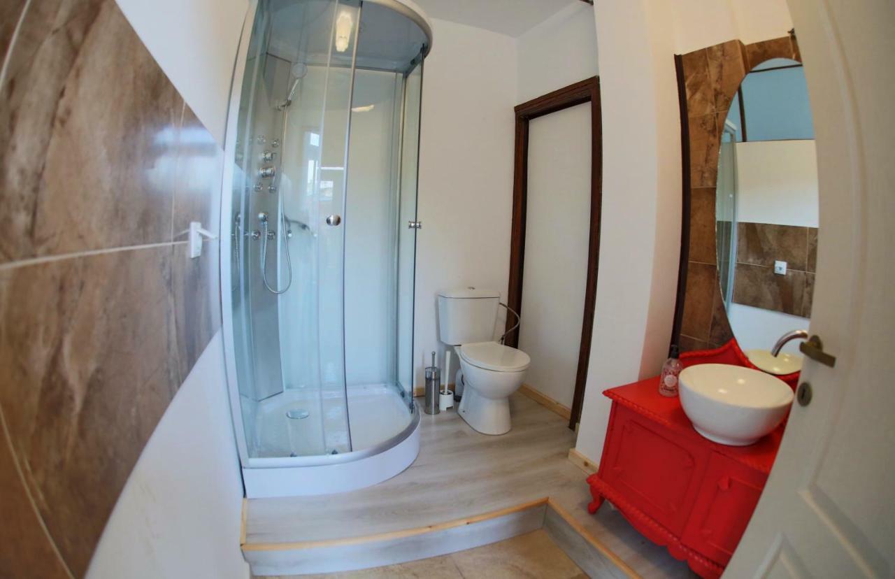 Color Apartments Blanari Street Bukarest Exterior foto