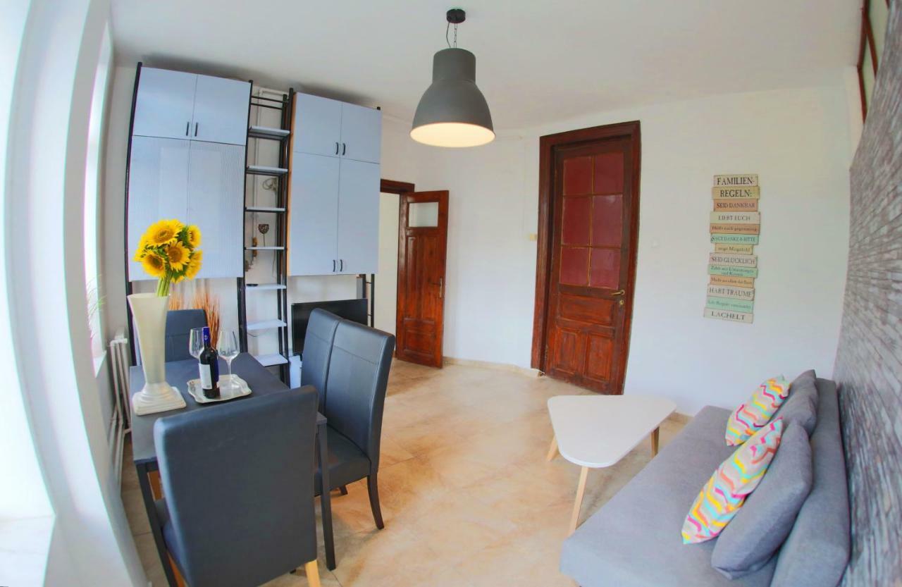 Color Apartments Blanari Street Bukarest Exterior foto