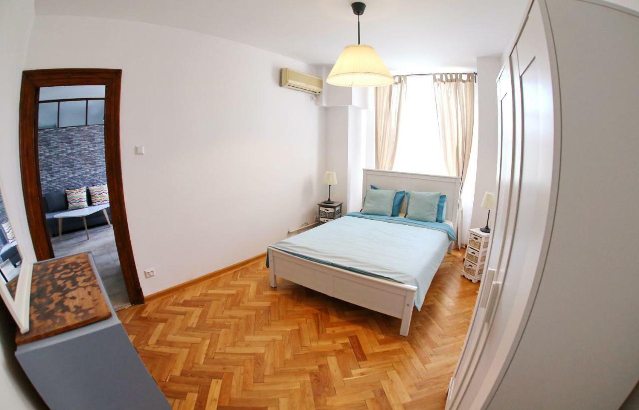 Color Apartments Blanari Street Bukarest Exterior foto