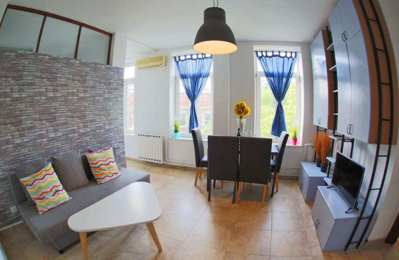 Color Apartments Blanari Street Bukarest Exterior foto